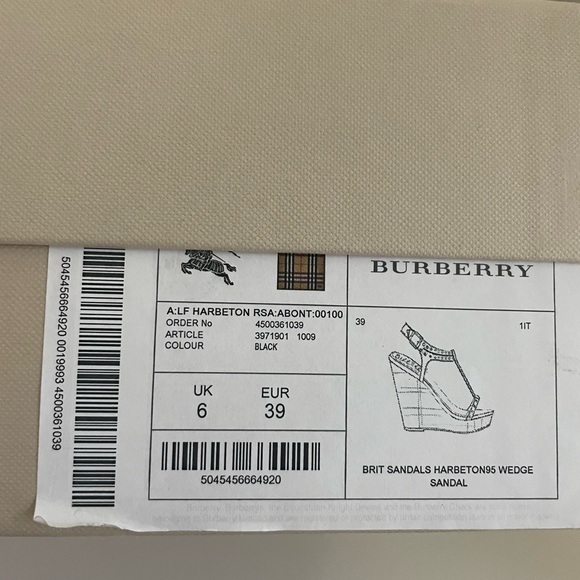 Brand new Burberry wedge with metallic studs - Picture 7 of 9